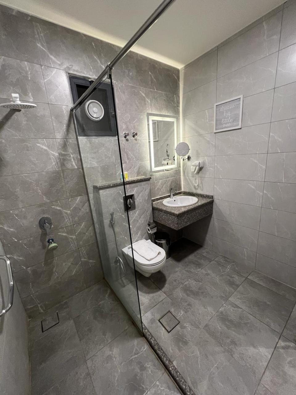 Sky Hotel 아카바 외부 사진