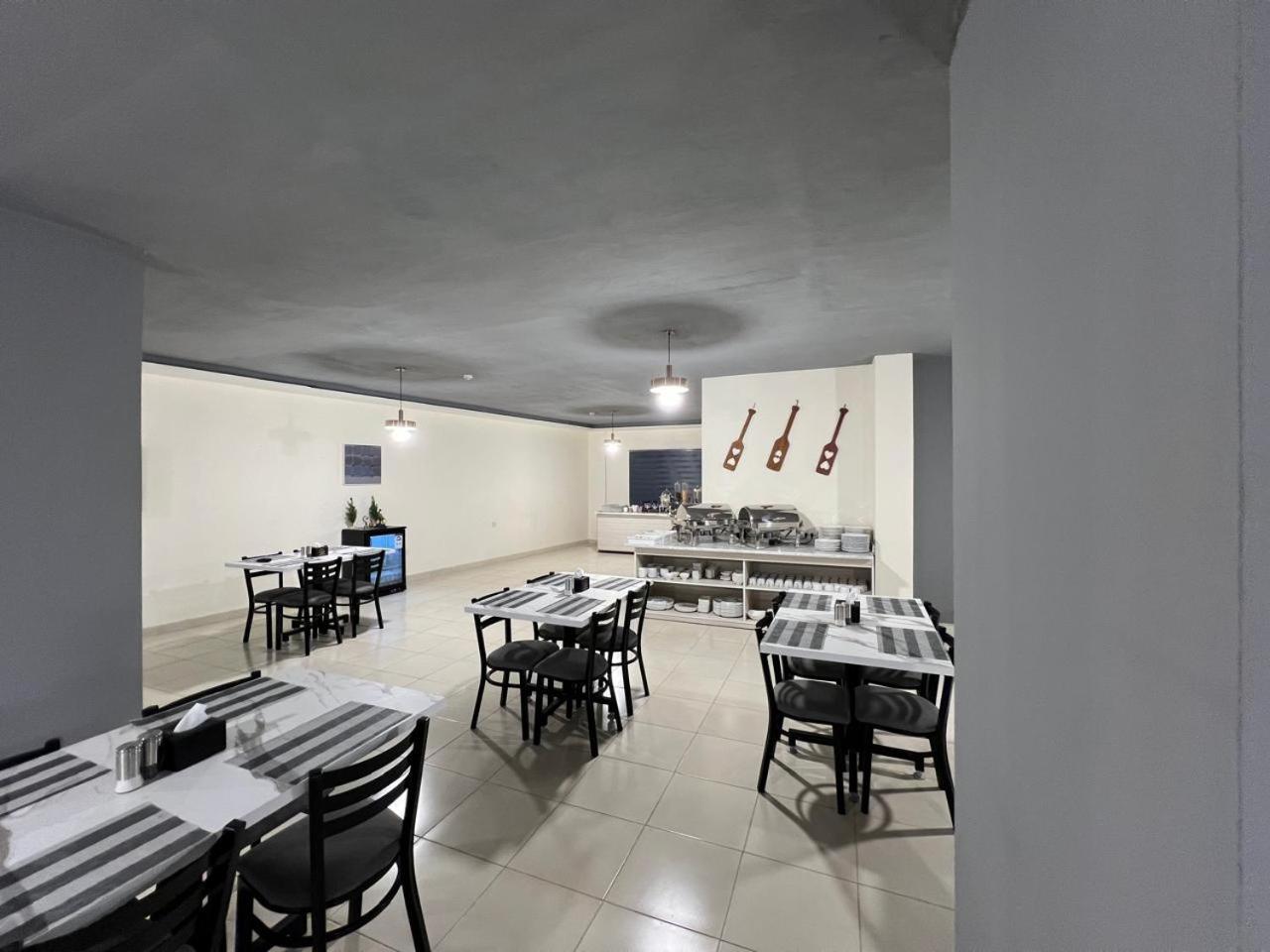 Sky Hotel 아카바 외부 사진