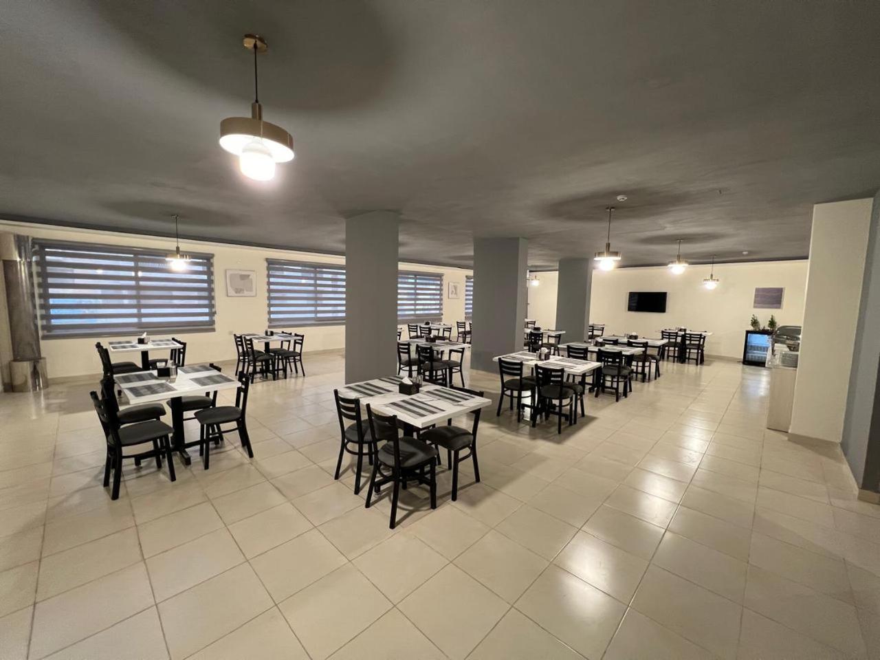 Sky Hotel 아카바 외부 사진