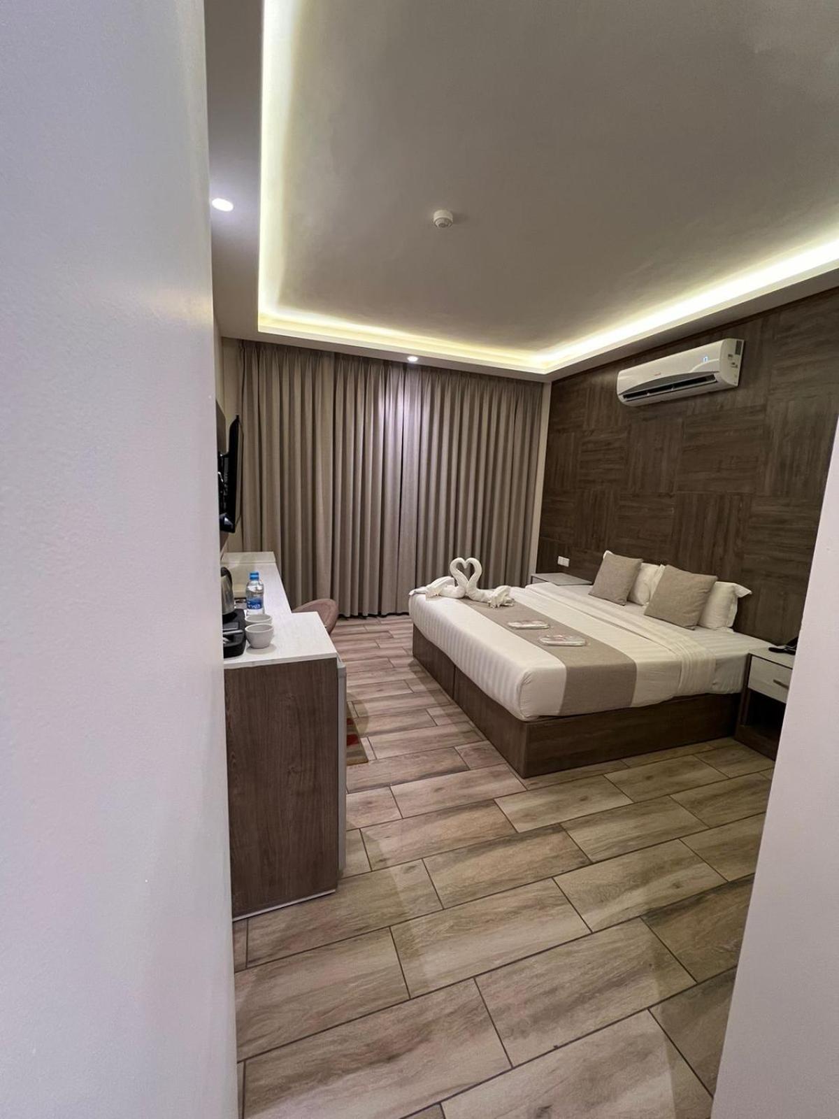Sky Hotel 아카바 외부 사진